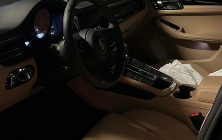 Porsche Macan I рестайлинг, 2025 год, 12 590 000 рублей, 2 фотография