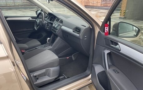 Volkswagen Tiguan II, 2021 год, 2 500 000 рублей, 8 фотография