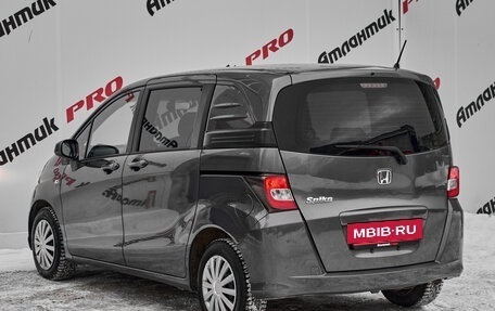 Honda Freed I, 2012 год, 1 350 000 рублей, 8 фотография