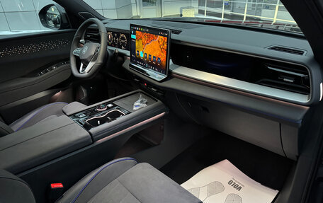 Volkswagen Teramont, 2025 год, 6 800 000 рублей, 18 фотография