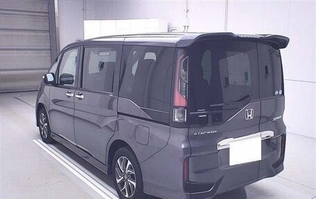 Honda Stepwgn IV, 2016 год, 1 500 000 рублей, 2 фотография