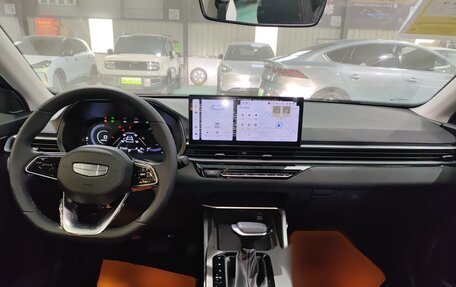 Geely Emgrand, 2025 год, 1 677 852 рублей, 9 фотография