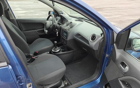 Ford Fiesta, 2007 год, 300 000 рублей, 11 фотография