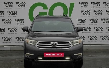 Toyota Highlander III, 2011 год, 1 689 000 рублей, 2 фотография