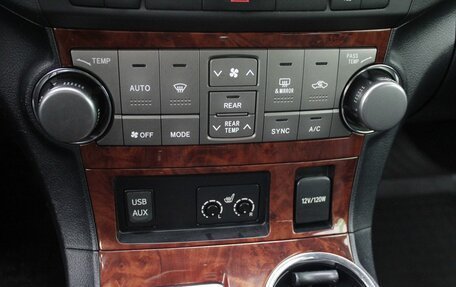 Toyota Highlander III, 2011 год, 1 689 000 рублей, 12 фотография