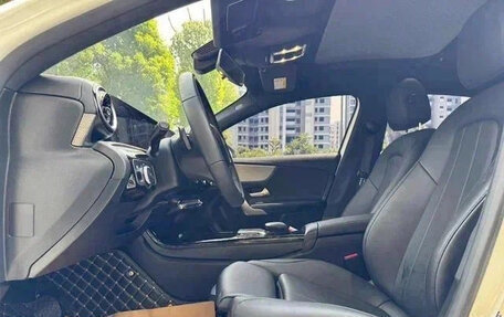 Mercedes-Benz A-Класс, 2021 год, 1 800 000 рублей, 5 фотография