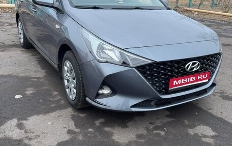 Hyundai Solaris II рестайлинг, 2021 год, 1 600 000 рублей, 1 фотография