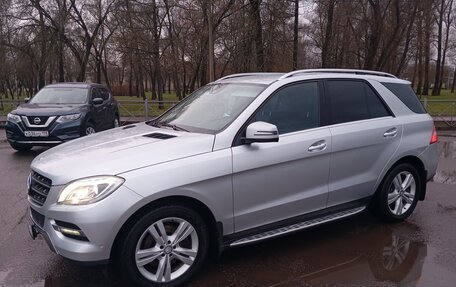 Mercedes-Benz M-Класс, 2012 год, 3 250 000 рублей, 5 фотография