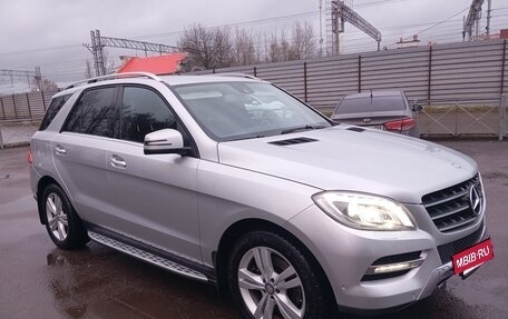 Mercedes-Benz M-Класс, 2012 год, 3 250 000 рублей, 4 фотография