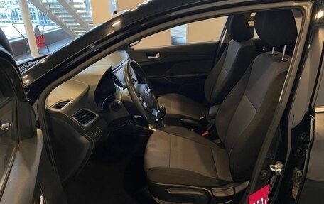 Hyundai Solaris II рестайлинг, 2018 год, 1 419 000 рублей, 8 фотография