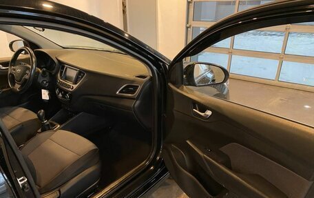 Hyundai Solaris II рестайлинг, 2018 год, 1 419 000 рублей, 20 фотография