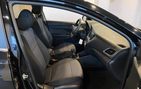 Hyundai Solaris II рестайлинг, 2018 год, 1 419 000 рублей, 22 фотография