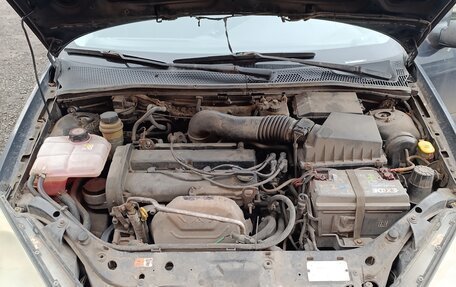 Ford Focus IV, 2004 год, 240 000 рублей, 19 фотография