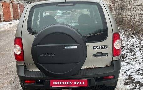 Chevrolet Niva I рестайлинг, 2010 год, 395 000 рублей, 5 фотография