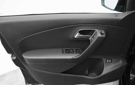 Volkswagen Polo VI (EU Market), 2017 год, 1 120 000 рублей, 11 фотография