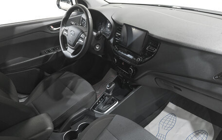 Hyundai Solaris II рестайлинг, 2021 год, 1 769 000 рублей, 9 фотография