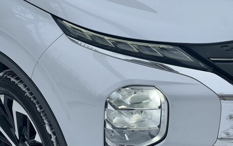 Mitsubishi Outlander, 2023 год, 3 750 000 рублей, 14 фотография
