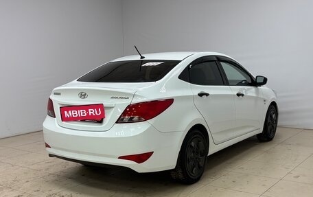 Hyundai Solaris II рестайлинг, 2015 год, 915 000 рублей, 4 фотография