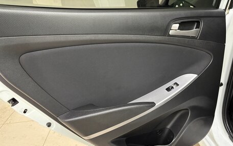 Hyundai Solaris II рестайлинг, 2015 год, 915 000 рублей, 14 фотография