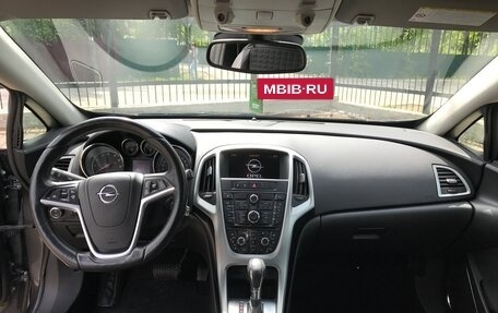 Opel Astra J, 2012 год, 550 000 рублей, 11 фотография