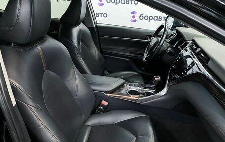 Toyota Camry, 2019 год, 2 950 000 рублей, 16 фотография