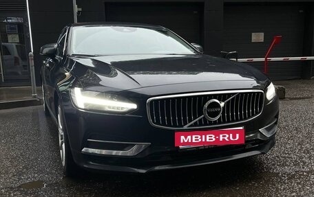 Volvo S90 II рестайлинг, 2019 год, 3 500 000 рублей, 2 фотография