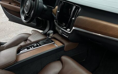 Volvo S90 II рестайлинг, 2019 год, 3 500 000 рублей, 12 фотография