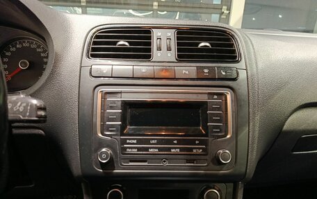 Volkswagen Polo VI (EU Market), 2017 год, 950 000 рублей, 11 фотография