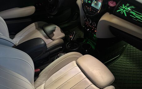 MINI Cabrio, 2018 год, 2 950 000 рублей, 17 фотография