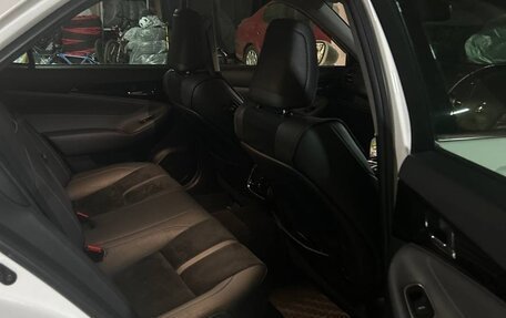 Toyota Crown, 2017 год, 3 200 000 рублей, 13 фотография