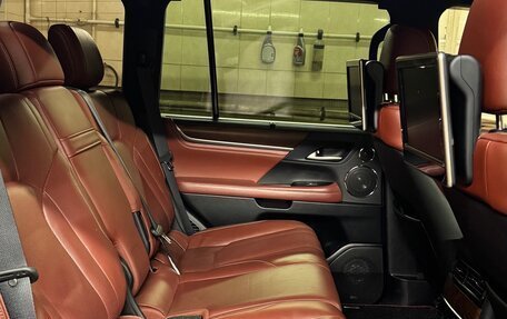 Lexus LX III, 2017 год, 7 200 000 рублей, 3 фотография