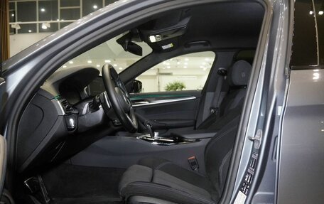 BMW 5 серия, 2021 год, 5 250 000 рублей, 10 фотография