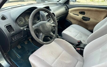 Mitsubishi Carisma I, 2002 год, 215 000 рублей, 5 фотография