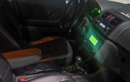 Skoda Fabia II, 2011 год, 550 000 рублей, 3 фотография