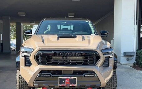 Toyota Tundra, 2025 год, 10 600 000 рублей, 2 фотография