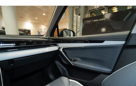 Geely Atlas, 2025 год, 3 717 190 рублей, 12 фотография