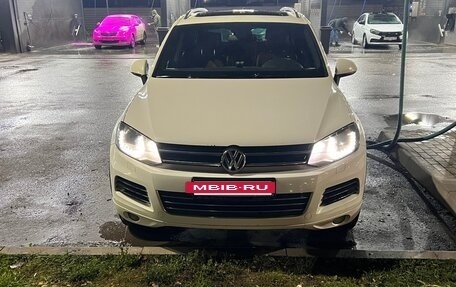 Volkswagen Touareg III, 2013 год, 2 360 000 рублей, 2 фотография