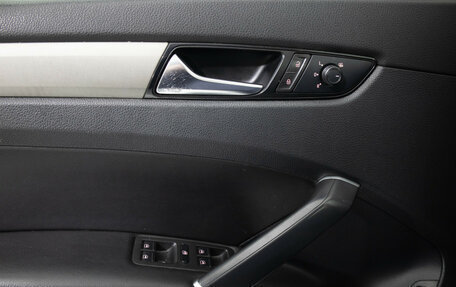 Volkswagen Passat B8 рестайлинг, 2020 год, 2 200 000 рублей, 17 фотография