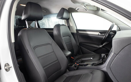 Volkswagen Passat B8 рестайлинг, 2020 год, 2 200 000 рублей, 19 фотография