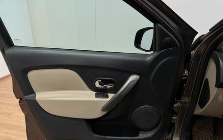 Renault Logan II, 2018 год, 960 000 рублей, 18 фотография