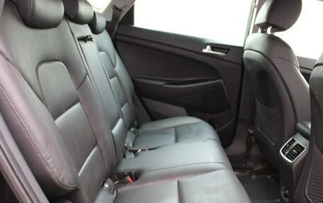 Hyundai Tucson III, 2018 год, 1 890 000 рублей, 13 фотография