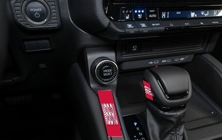 Toyota Land Cruiser Prado, 2024 год, 12 400 000 рублей, 23 фотография