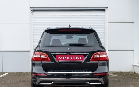 Mercedes-Benz M-Класс, 2012 год, 2 450 000 рублей, 3 фотография