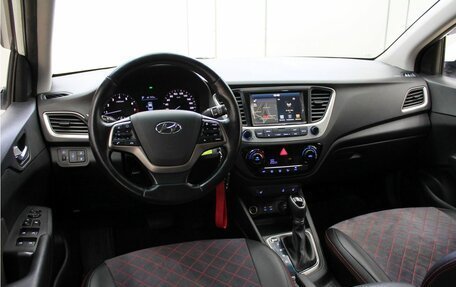 Hyundai Solaris II рестайлинг, 2017 год, 1 449 000 рублей, 12 фотография