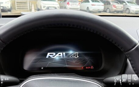 Toyota RAV4, 2024 год, 3 800 000 рублей, 2 фотография