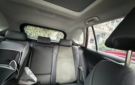 Toyota RAV4, 2024 год, 3 800 000 рублей, 8 фотография