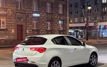 Alfa Romeo Giulietta, 2013 год, 1 500 000 рублей, 15 фотография