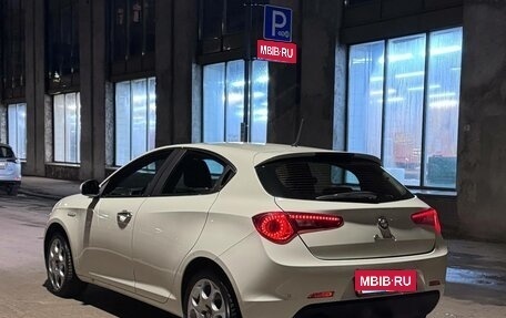 Alfa Romeo Giulietta, 2013 год, 1 500 000 рублей, 20 фотография