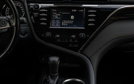 Toyota Camry, 2019 год, 2 250 000 рублей, 10 фотография