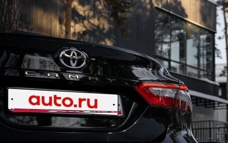 Toyota Camry, 2019 год, 2 250 000 рублей, 8 фотография